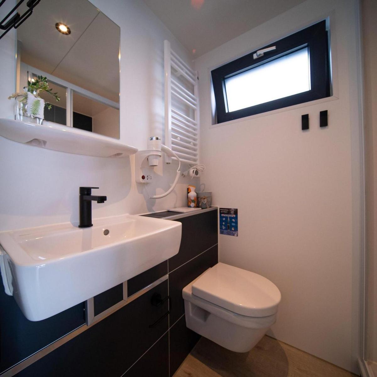 Plasmolen Houseboat Marina Mookerplas 4-6 Persons מראה חיצוני תמונה