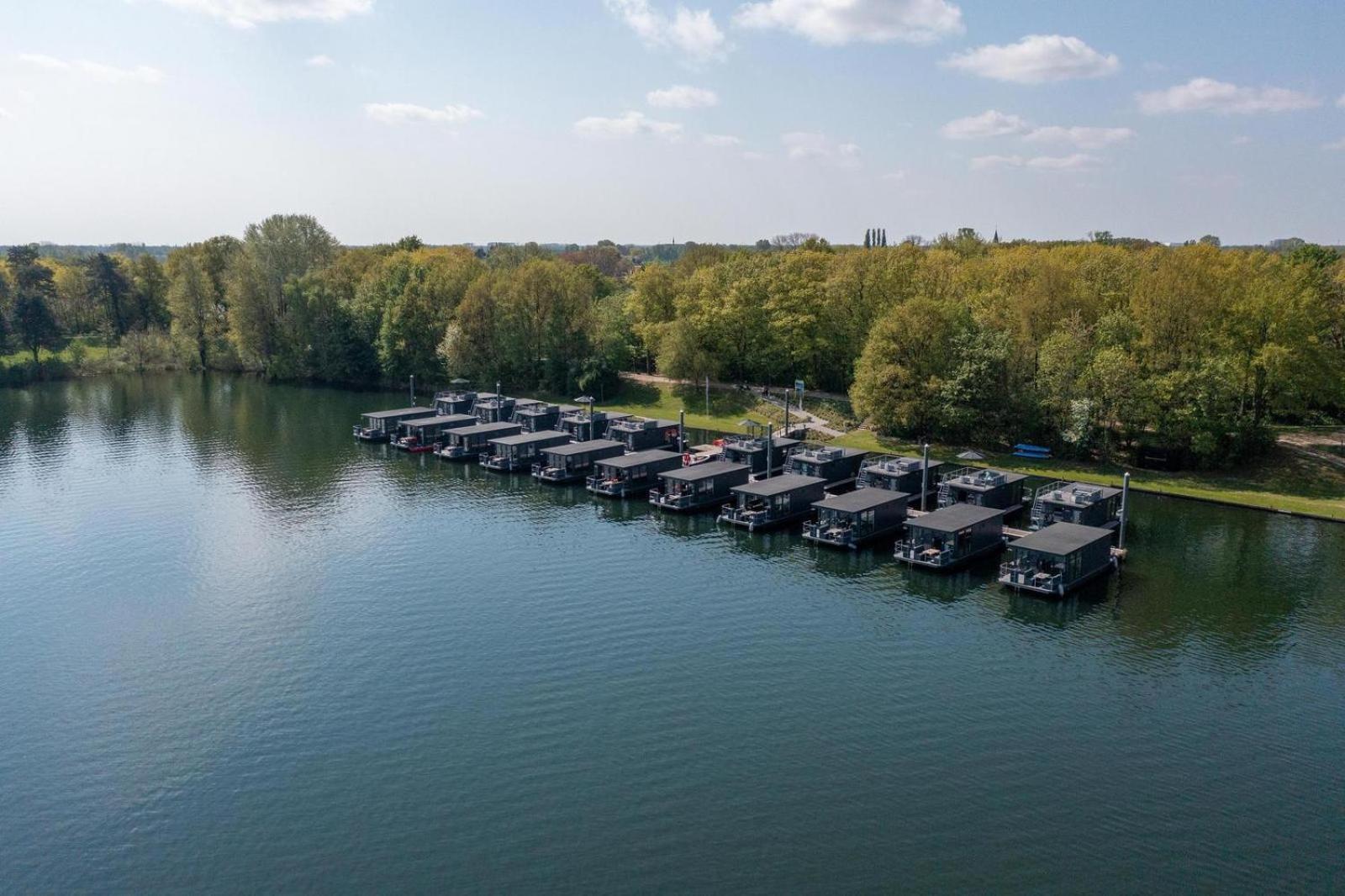 Plasmolen Houseboat Marina Mookerplas 4-6 Persons מראה חיצוני תמונה