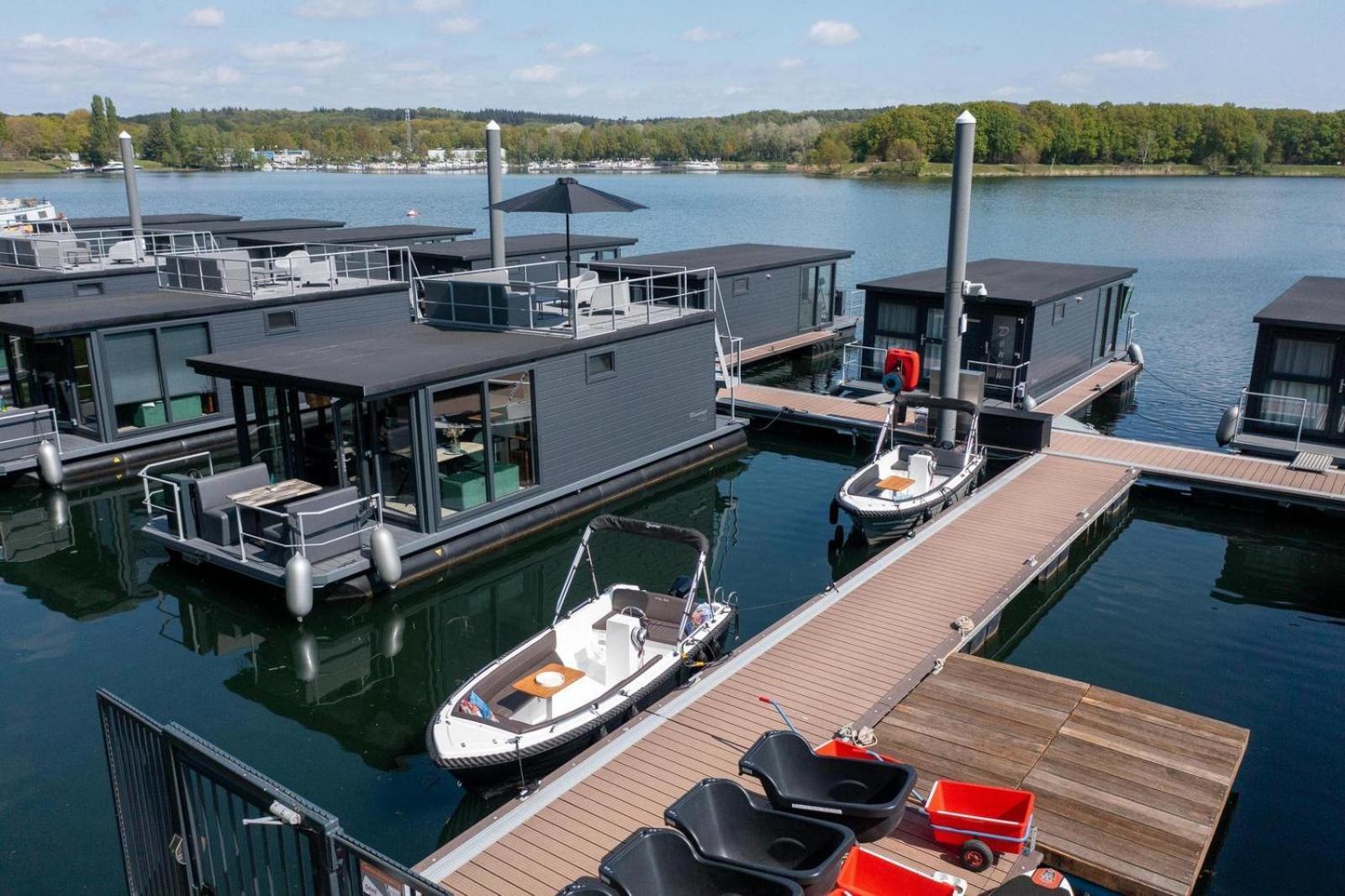 Plasmolen Houseboat Marina Mookerplas 4-6 Persons מראה חיצוני תמונה